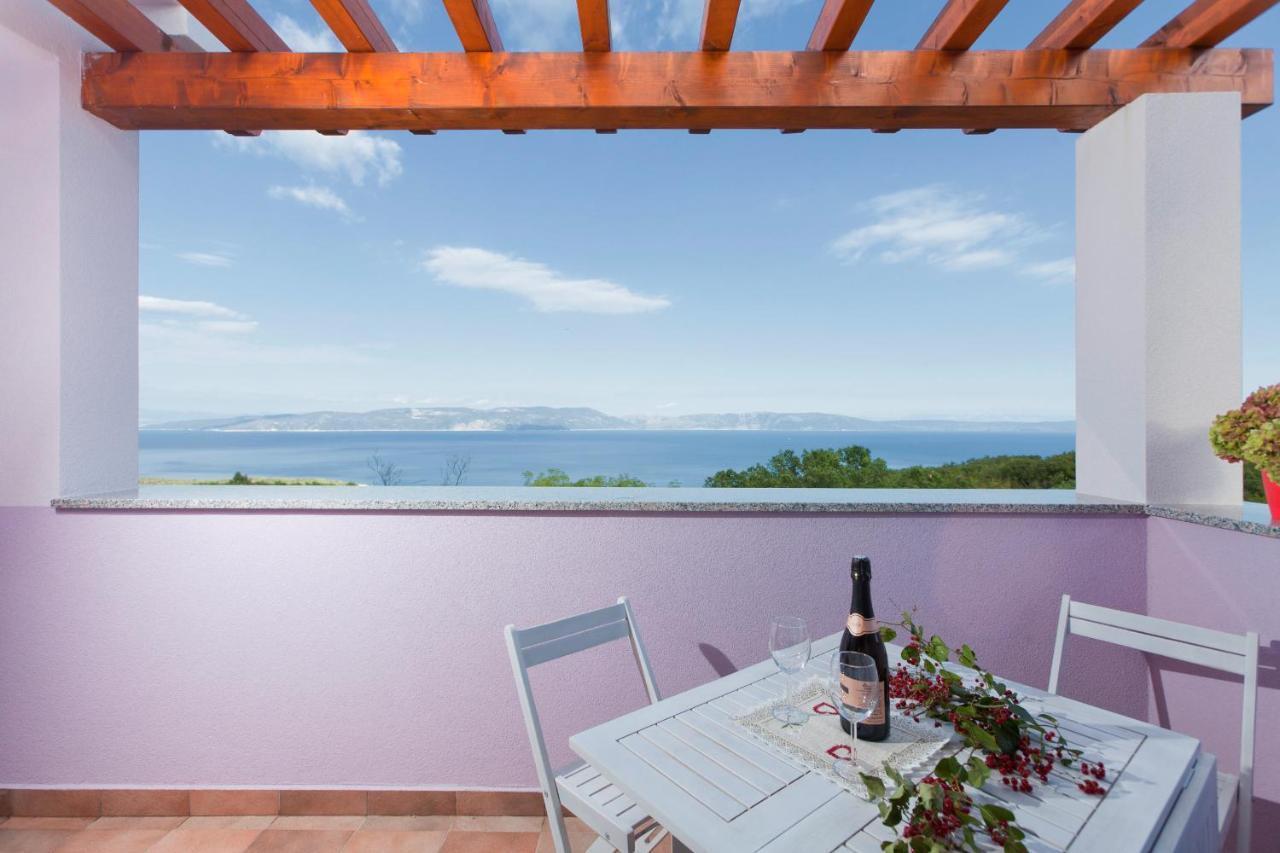 Villa Mirta In Crni Labin  Ngoại thất bức ảnh